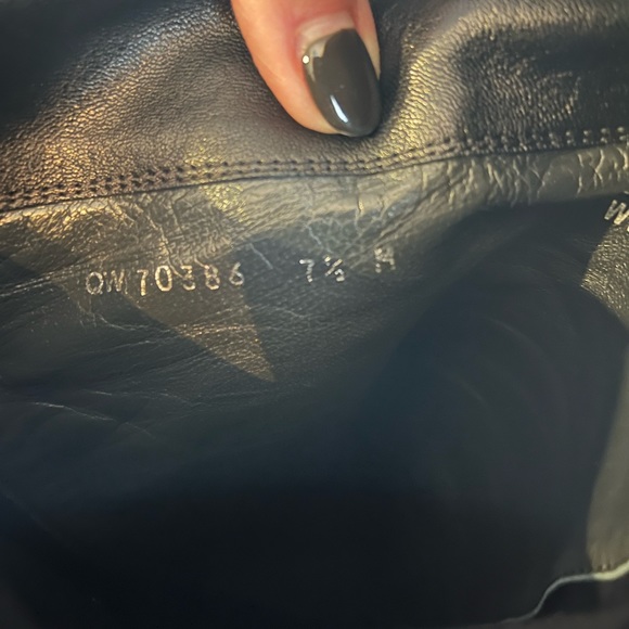 Stuart Weitzman 50/50 leather boot- black ($795 value) - Picture 9 of 9